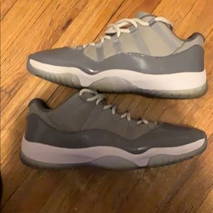 Jordan Air 11 low COOL GREY